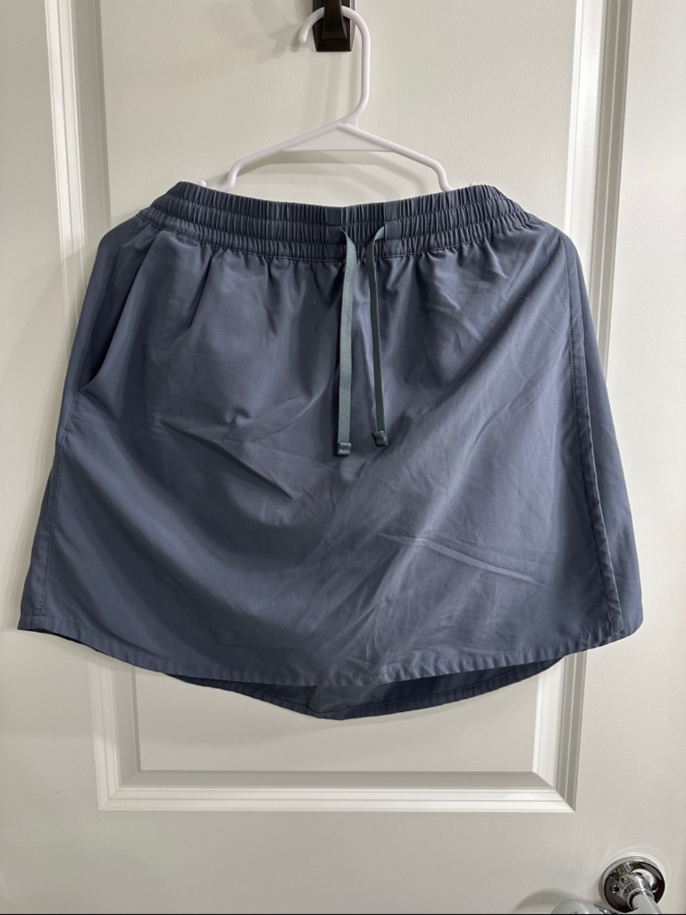 Patagonia women’s Fleetwith skort- gray/blue color, size large